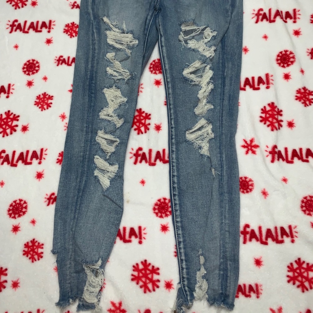 BRAND NEW AMERICAN EAGLE JEANS !